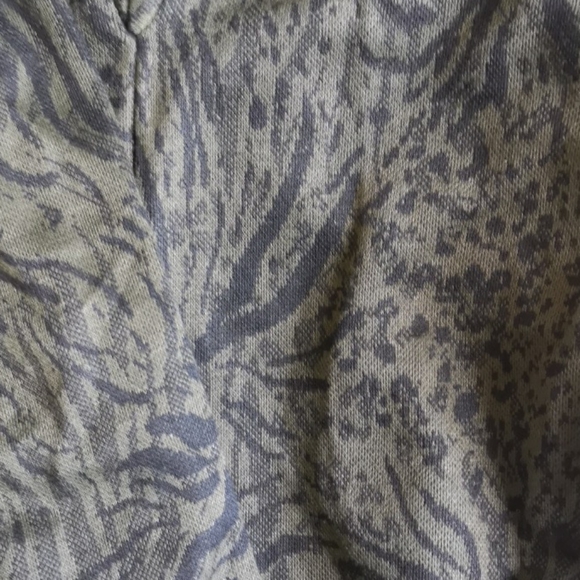 Zara Jumpsuit - green animal print - Picture 4 of 4